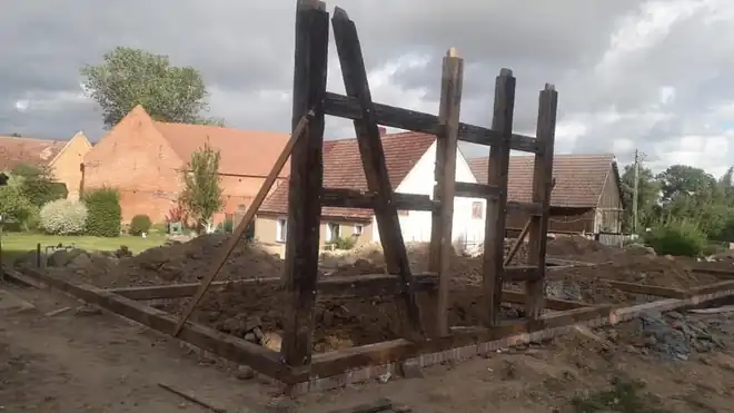 Stara Chata — praca Aliaksandra Kurbana