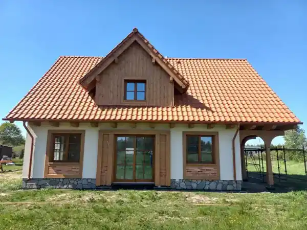 Stara Chata — praca Aliaksandra Kurbana