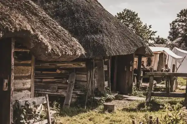 Stara Chata — praca Aliaksandra Kurbana